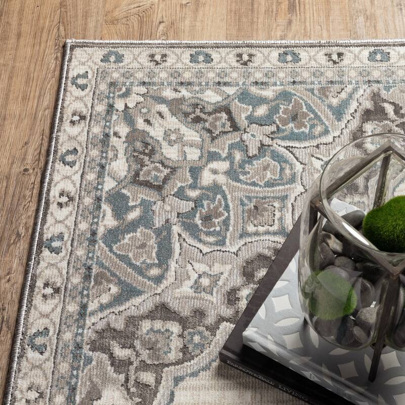 HomeRootsMedallion Traditional Rectangle Area Rug