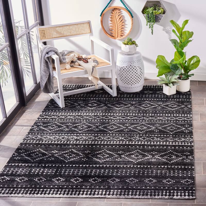 SAFAVIEH Montage Aimi Indoor/ Outdoor Waterproof Patio Backyard Rug