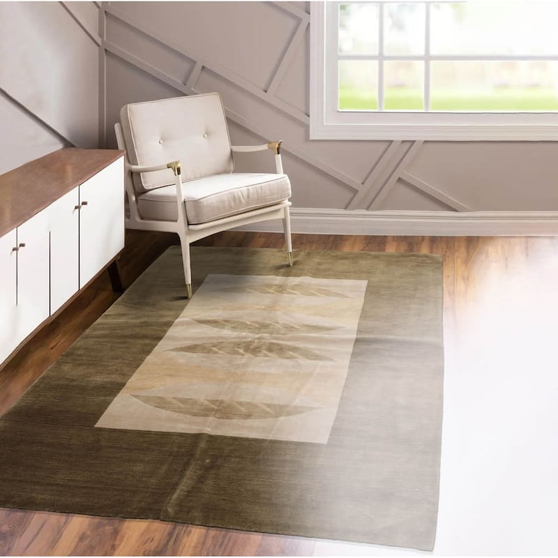 Hand Knotted Michaelian & Kohlberg Beige,Moss Tibetan Wool Area Rug - 5' 4'' x 7'