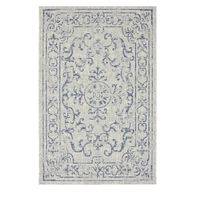 Sevita Medallion Indoor/Outdoor Rug
