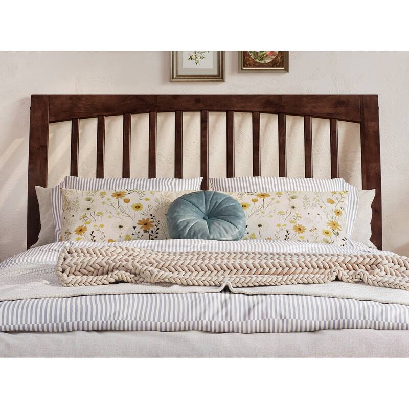 Roslyn Platform Bed with Panel Footboard and Twin Trundle