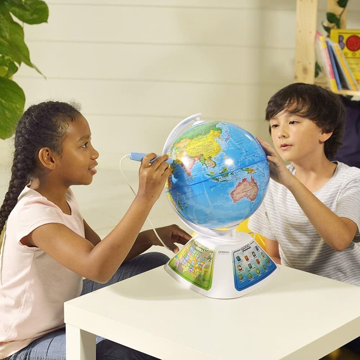 Oregon scientific smart globe top discovery sg268