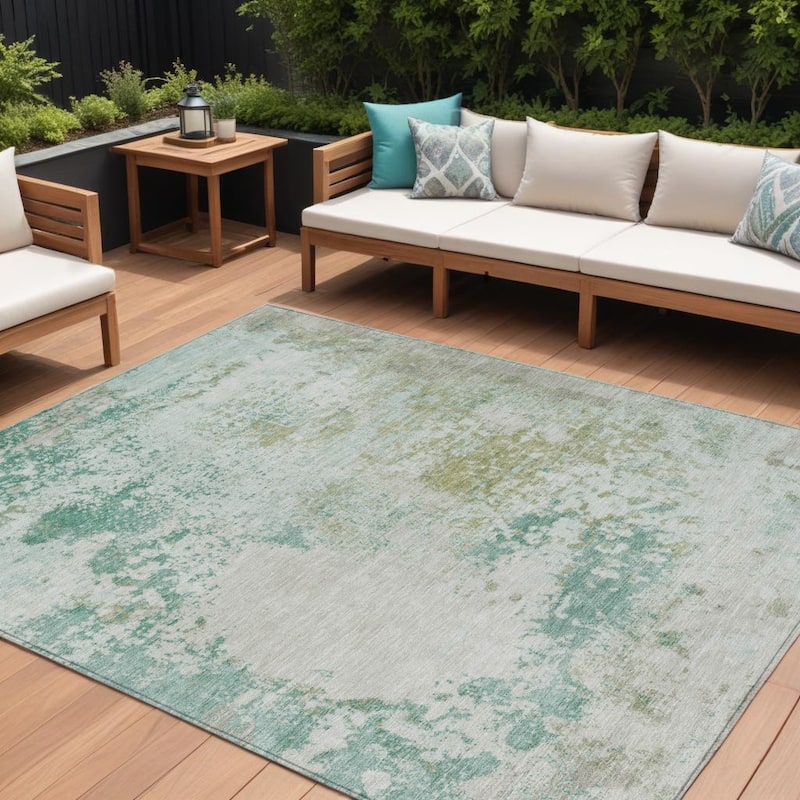 HomeRoots Abstract Transitional Rectangle Outdoor Rug - 8' X 10'