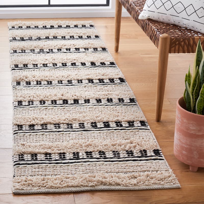SAFAVIEH Handmade Natura Ingiridur Stripe Cotton Rug - 2'3" x 8' Runner - Beige/Black