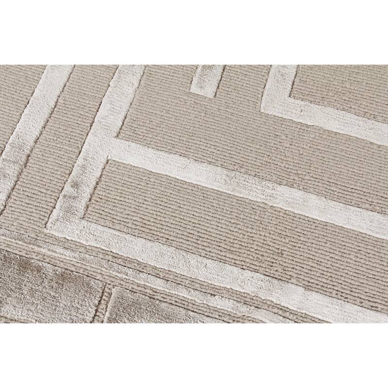 Metro Velvet hand-knotted Wool/Viscose Beige Area Rug - 8' x 10'