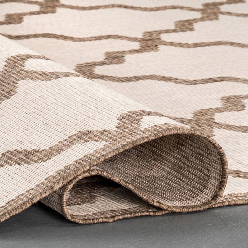Nuloom Outdoor Moroccan Trellis Area Rug