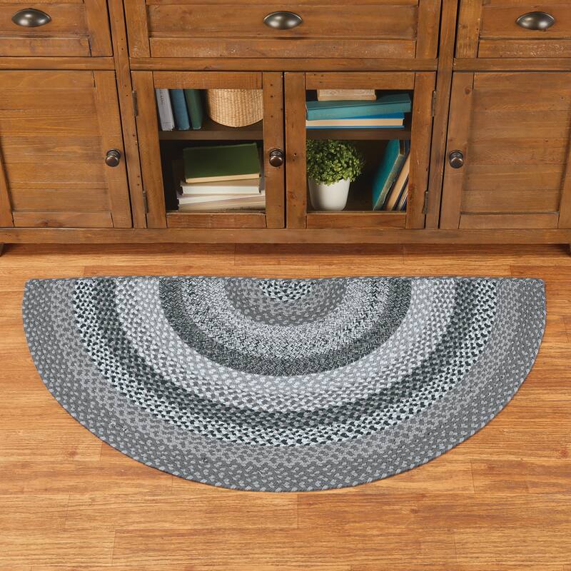 Classic Farmhouse Braided Kitchen Accent Rug - Gray - Slice - Novelty