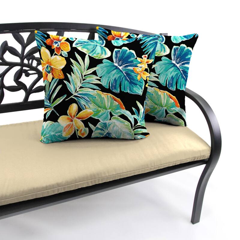 18" x 18" Outdoor Throw Pillow - Set of 2 - 18'' L x 18'' W x 4'' H