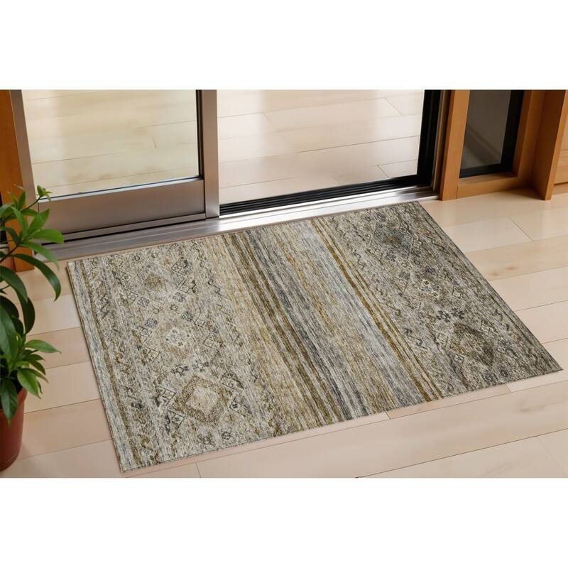 HomeRoots Floral Transitional Rectangle Outdoor Rug - 3' x 5'