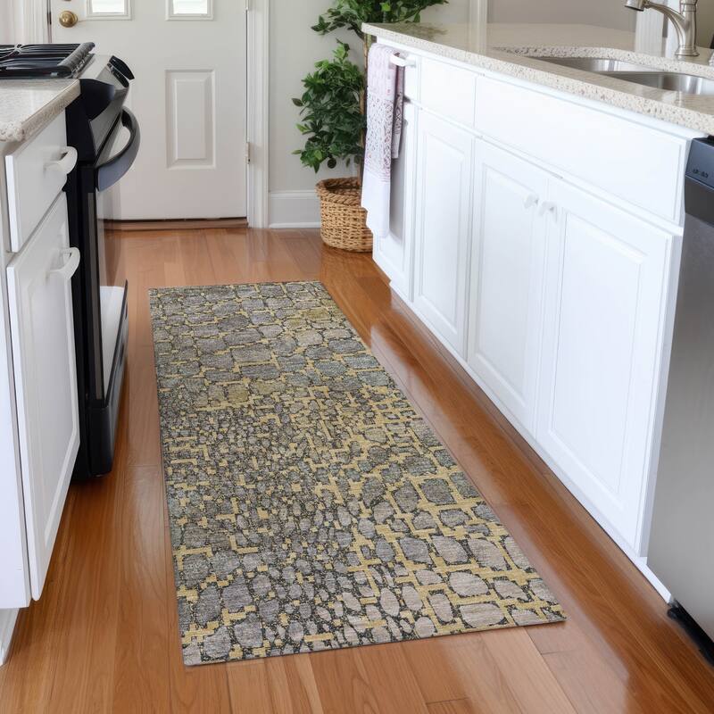 Machine Washable Indoor/ Outdoor Modern Cobble Chantille Rug - Gold - 2'3" x 7'6"