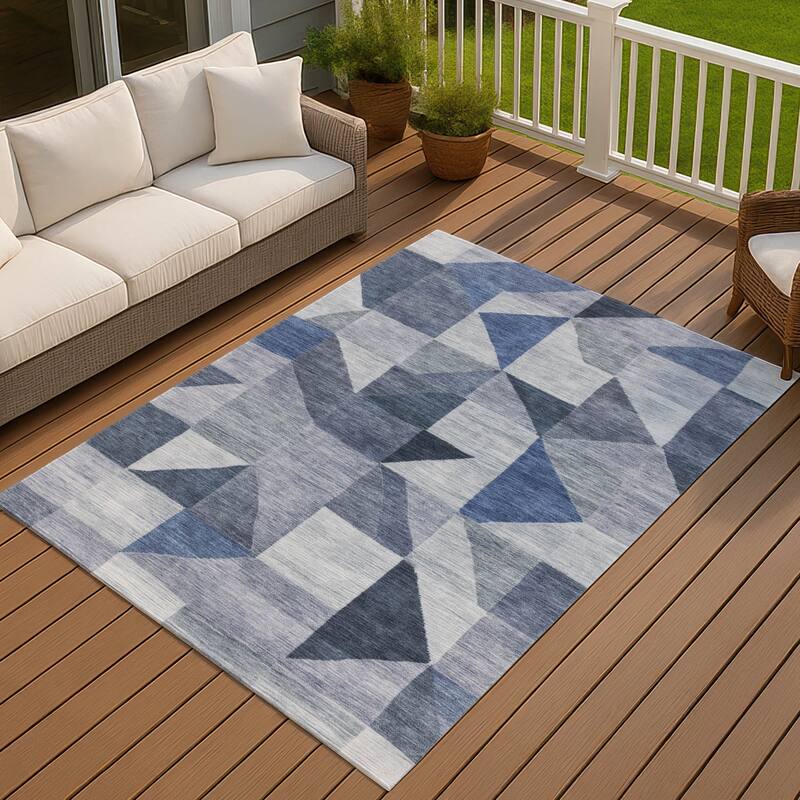 Machine Washable Indoor/ Outdoor Geo Rubi Chantille Rug - Denim - 2'6" x 3'10"