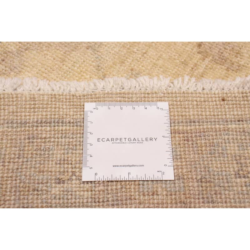 ECARPETGALLERY Hand-knotted Peshawar Oushak Ivory Wool Rug - 5'4 x 7'9