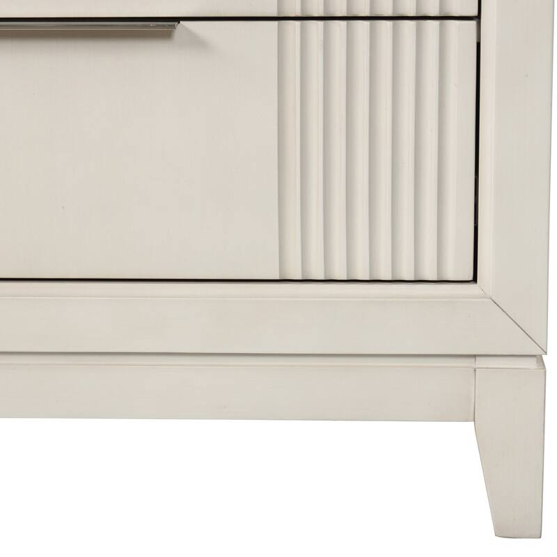 Furniture of America Irwin Antique White Solid Wood 5-Drawer Chest