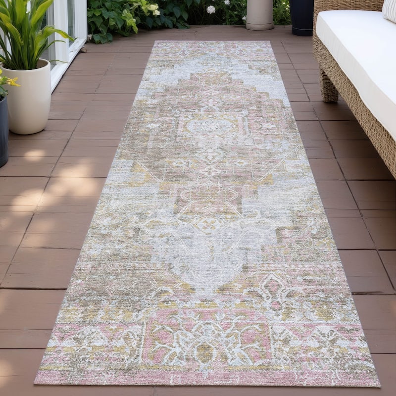 Machine Washable Indoor/Outdoor Traditional Global Chantille Rug - Taupe - 2'3" x 7'6"