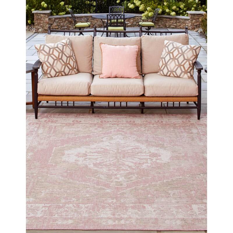 Outdoor Nirie Collection Area Rug