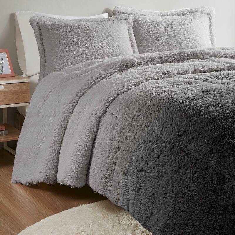 Full/Queen Ombre Shaggy Long Fur Comforter Mini Set
