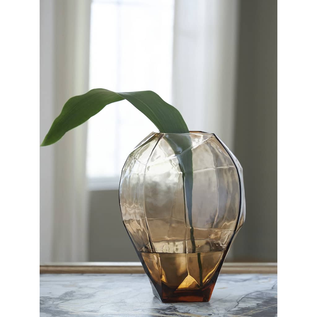 Signature Design by Ashley Ewart Brown/Clear Vase