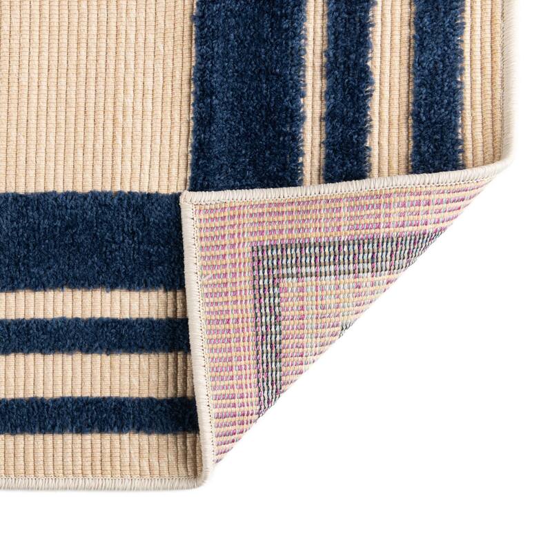 Outdoor Denver Collection Area Rug