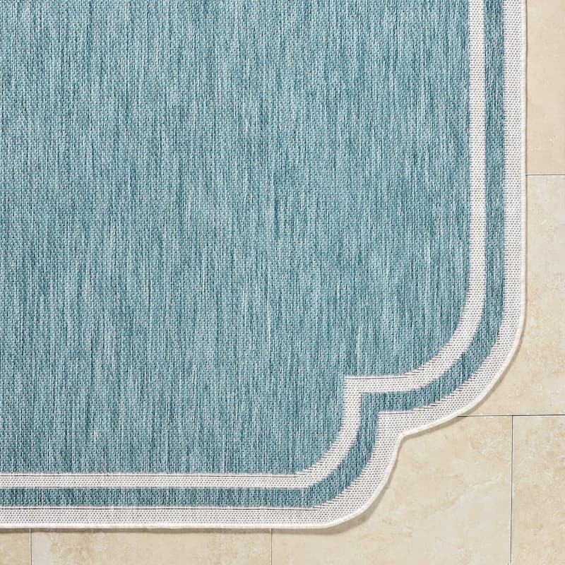 Livabliss Miami Beach Traditional Indoor/Outdoor Area Rug