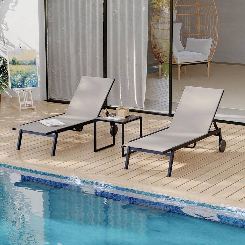 3Pcs Patio Chaise Lounge Chairs with Side Table, Adjustable Backrest Poolside Lounger Chairs with Wheels - Brown