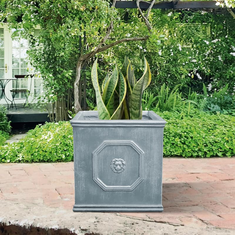 DurX-litecrete Lightweight Concrete Lion Head Square Antique Rust Color Planter Medium - 12.6'x12.6'x12.6'