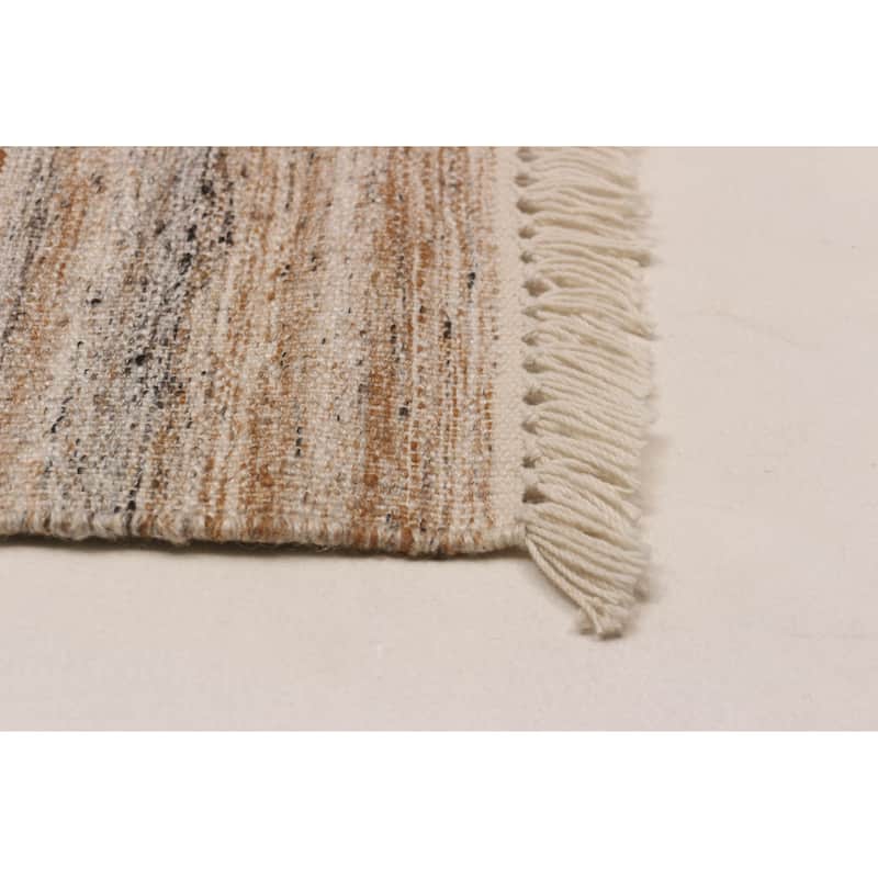 Boho Tan Kilim 5'6" x 7'6" - 5'6 x 7'6