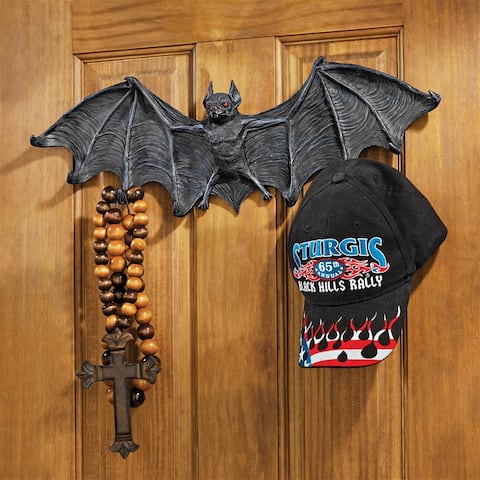 Design Toscano Vampire Bat Sculptural Hooked Wall Hanger: Large