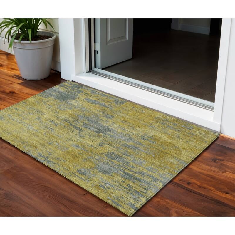 HomeRoots Abstract Transitional Rectangle Outdoor Rug - 3' x 5'