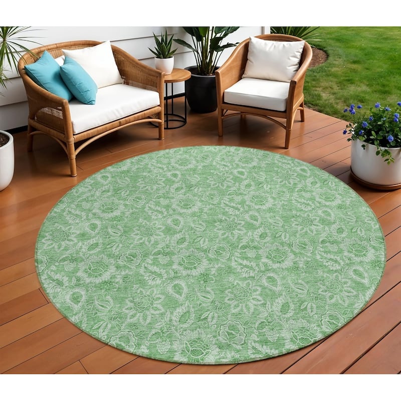 HomeRoots Floral Transitional Rectangle Outdoor Rug - 8' Round