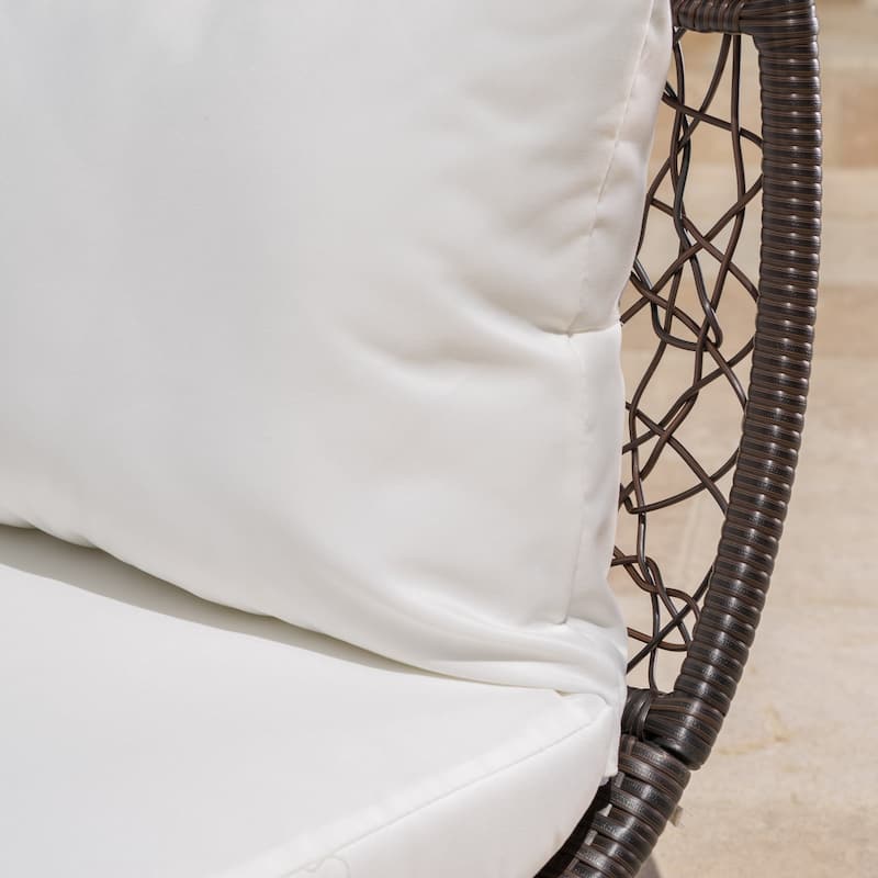 Boca Grande Outdoor Daybed by Christopher Knight Home - 91.25"L x 35.75"W x 53.25"H