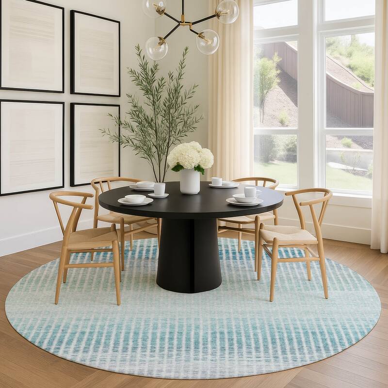 Machine Washable Indoor/ Outdoor Contemporary Stripes Chantille Rug