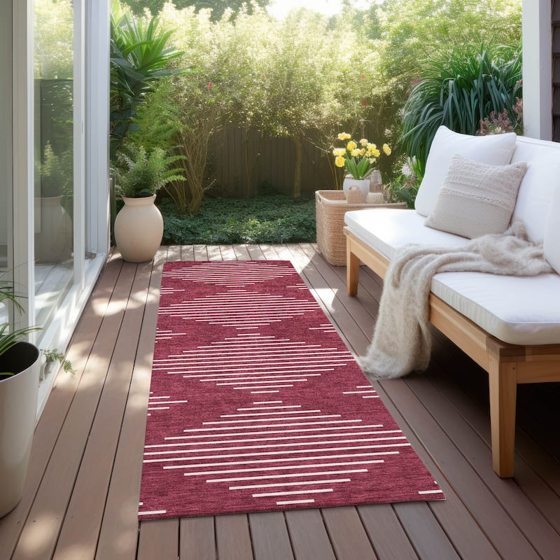 Machine Washable Indoor/ Outdoor Modern Stripe Chantille Rug - Garnet - 2'3" x 7'6"