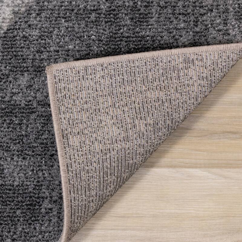 Fabio Collection - Beige/Grey Geometric Triangles Rug