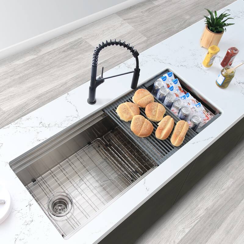 STYLISH Stainless Steel Single Handle Pull Down Sprayer Kitchen Faucet - Faucet Height: 16 3/4" | Spout Height: 7 1/2"