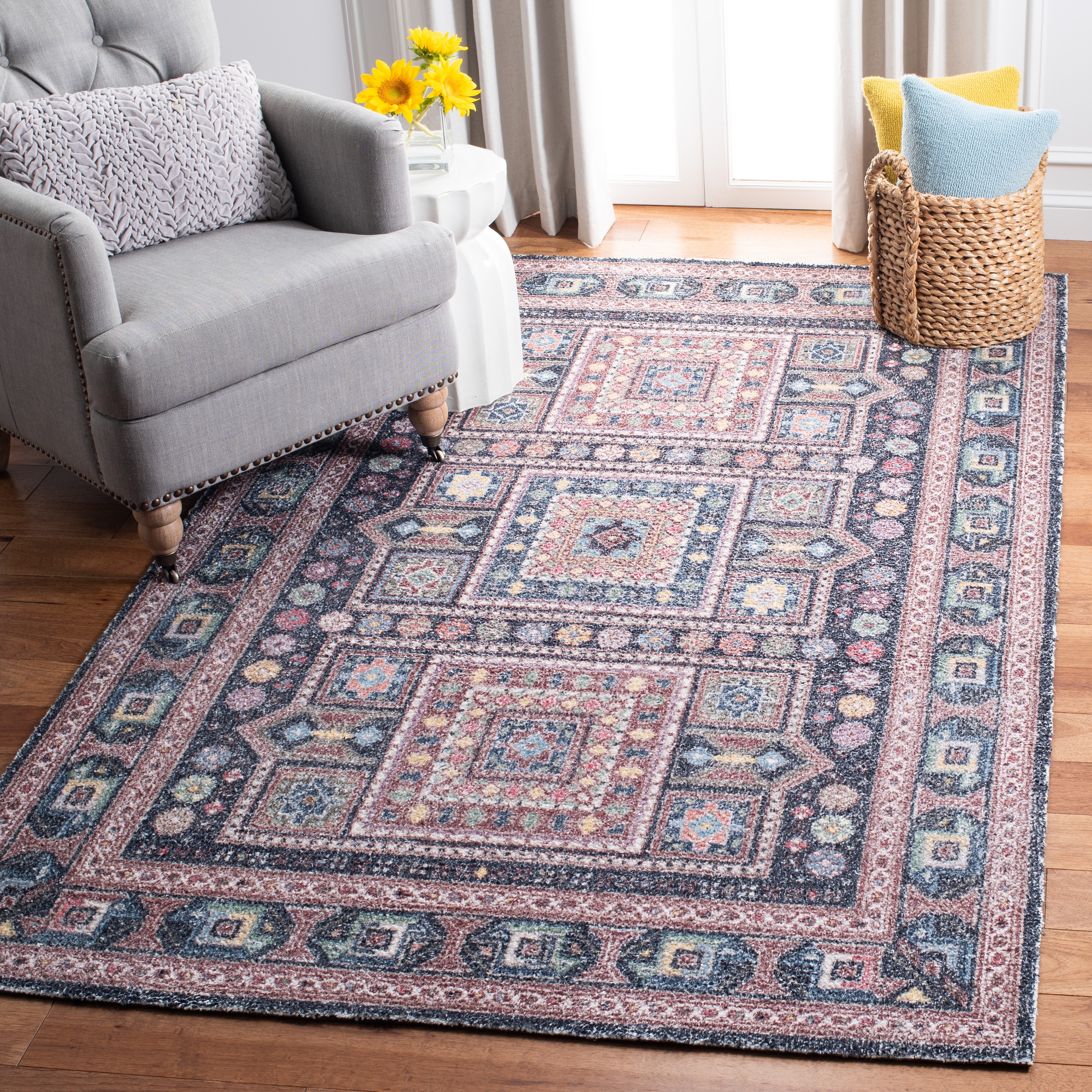 SAFAVIEH Handmade Classic Vintage Audrey Transitional Polyester Rug