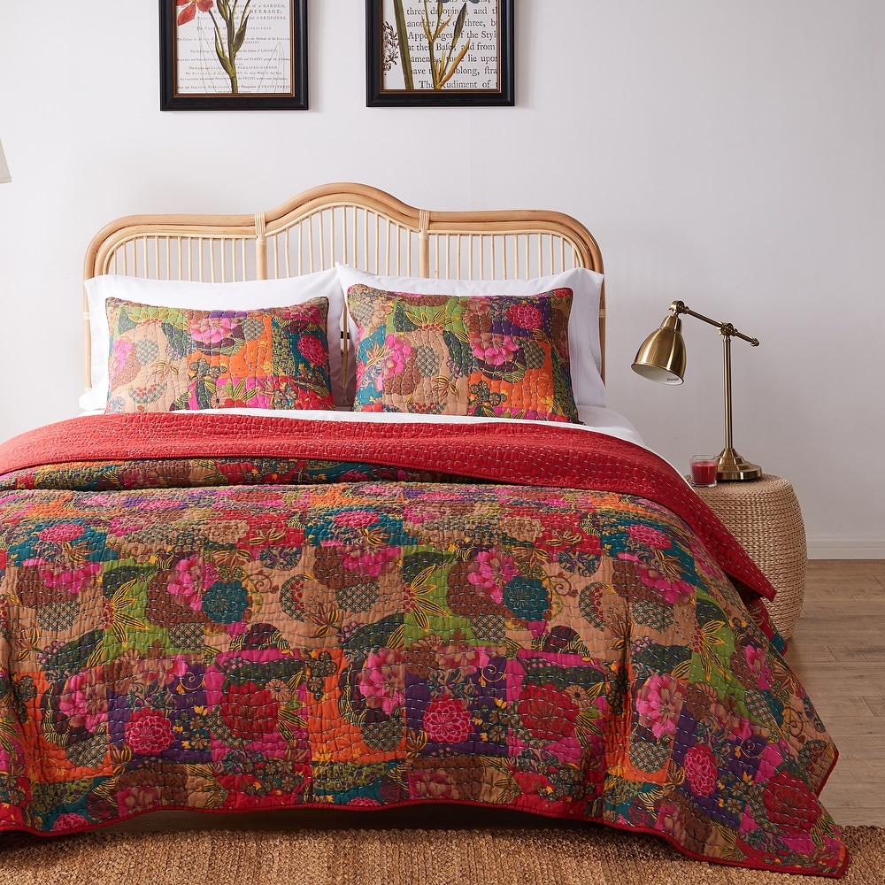 Red, Floral Quilts & Coverlets | Find Great Bedding Deals Shopping 