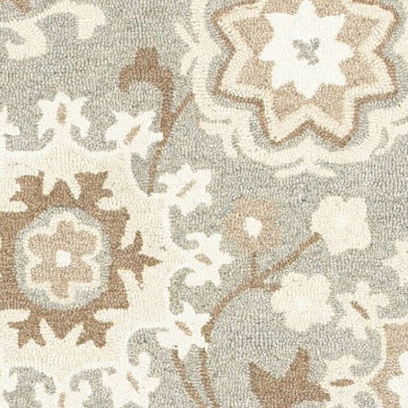HomeRootsFloral Scandinavian Rectangle Area Rug