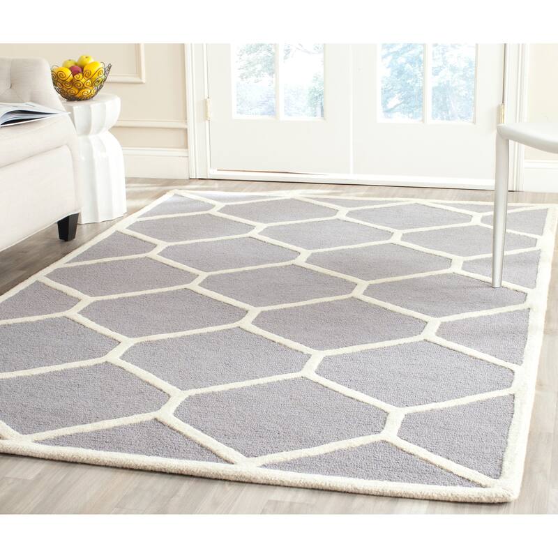SAFAVIEH Handmade Cambridge Meira Modern Moroccan Wool Rug - 6' x 9' - Silver/Ivory