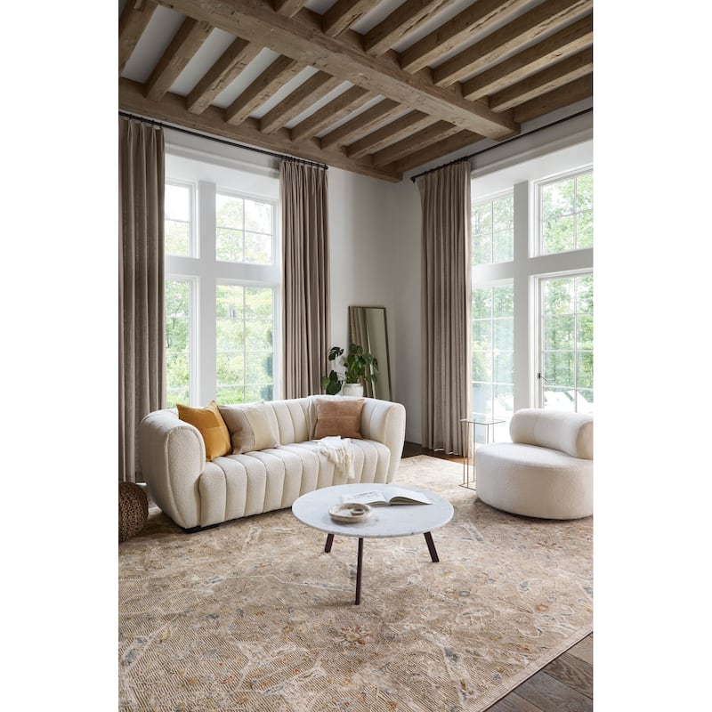 Livabliss Reina Traditional Area Rug