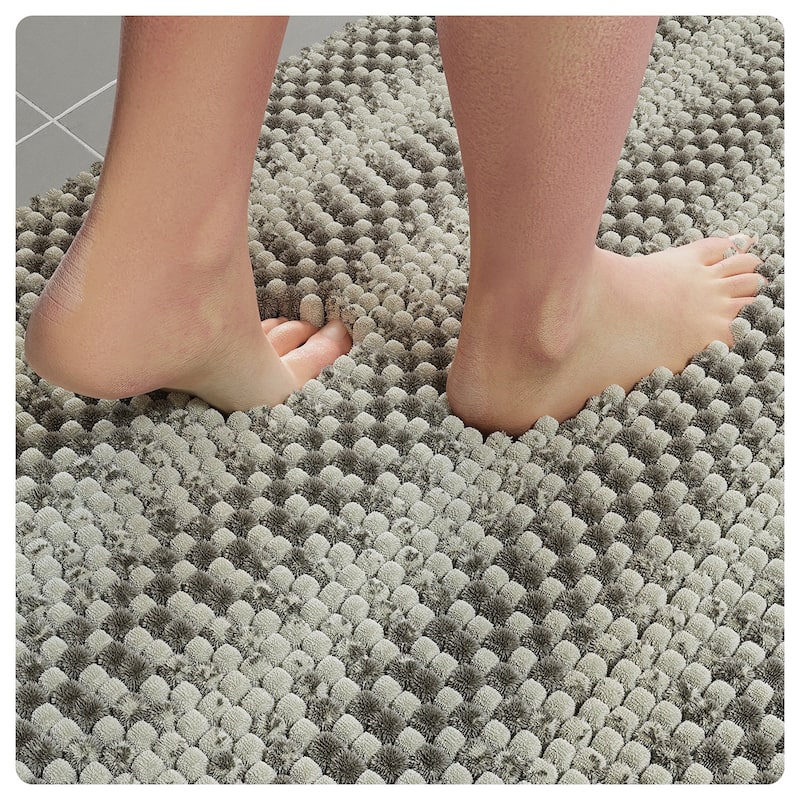 Totti Gemini Gray Microfiber Chenille 16" x 24" Bathroom Mat w/ Gradual Color Change