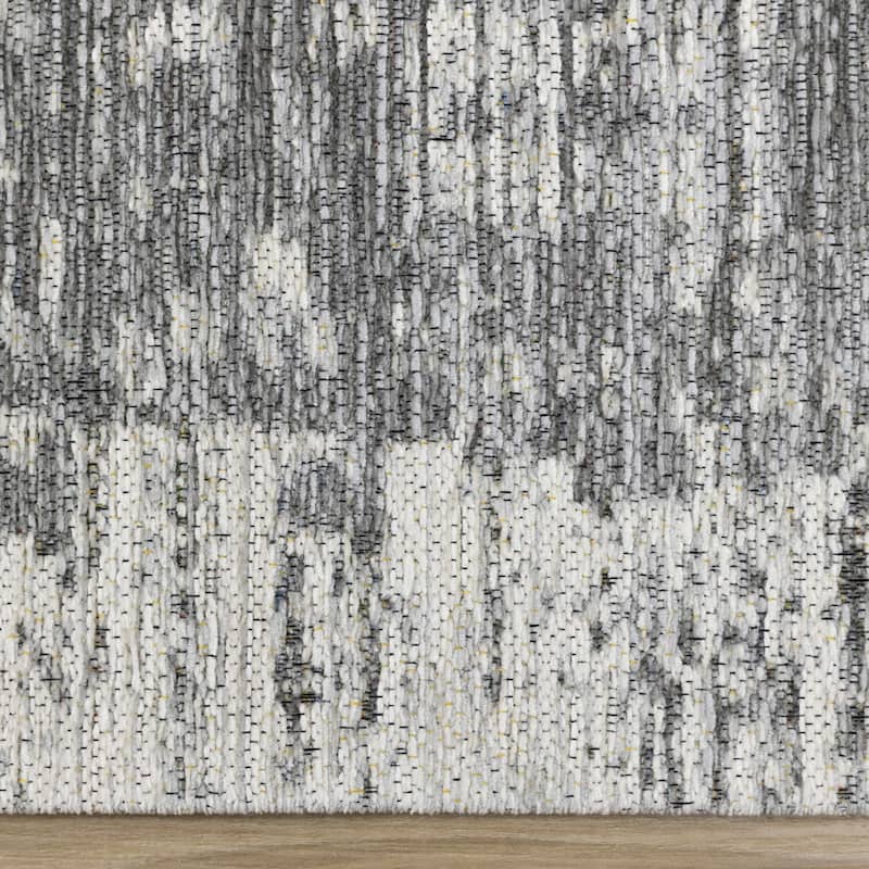 Kylie Collection - Grey Border Area Rug, 5'1" x 7'7"