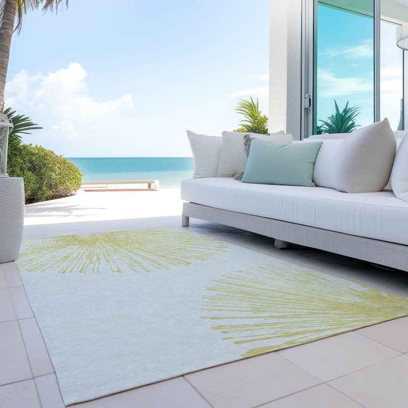 Machine Washable Indoor/ Outdoor Chantille Contemporary Burst Rug