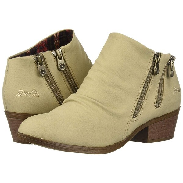 the boot store hours