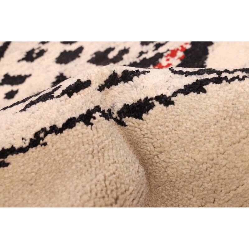 ECARPETGALLERY Hand-knotted Peshawar Ziegler Ivory Wool Rug - 5'0 x 6'10