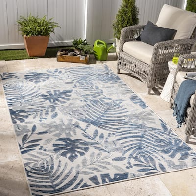 Livabliss Cabo Casual Palm Indoor/ Outdoor Area Rug