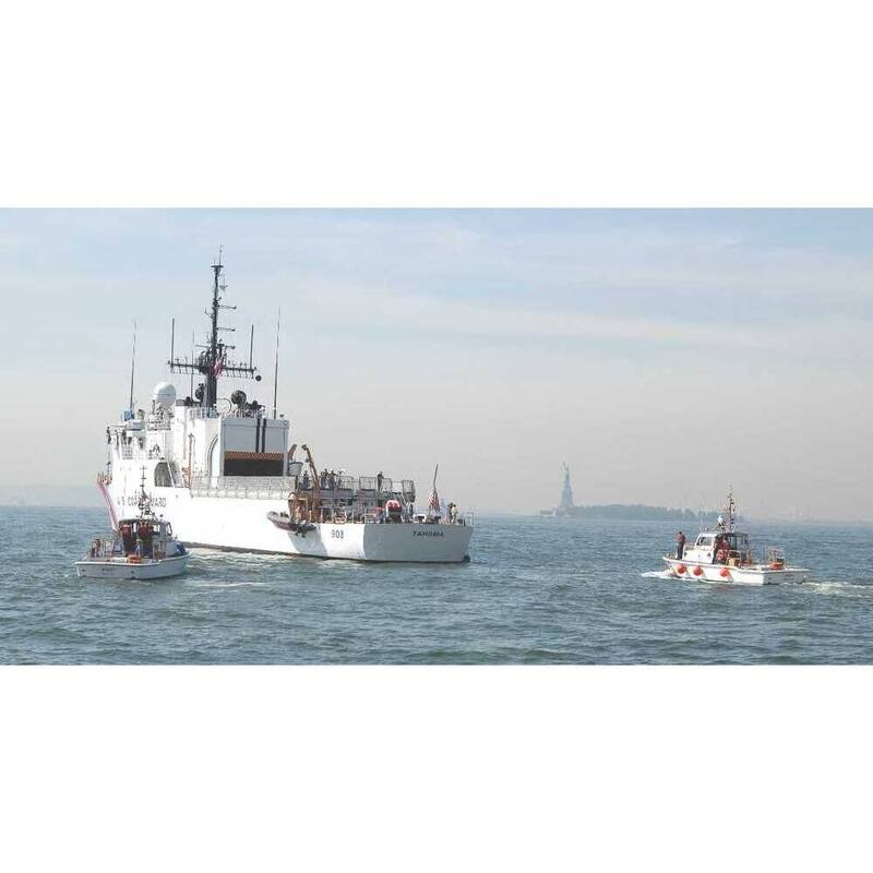 USCGC Tahoma WMEC-908 30 Inches L Ship Model