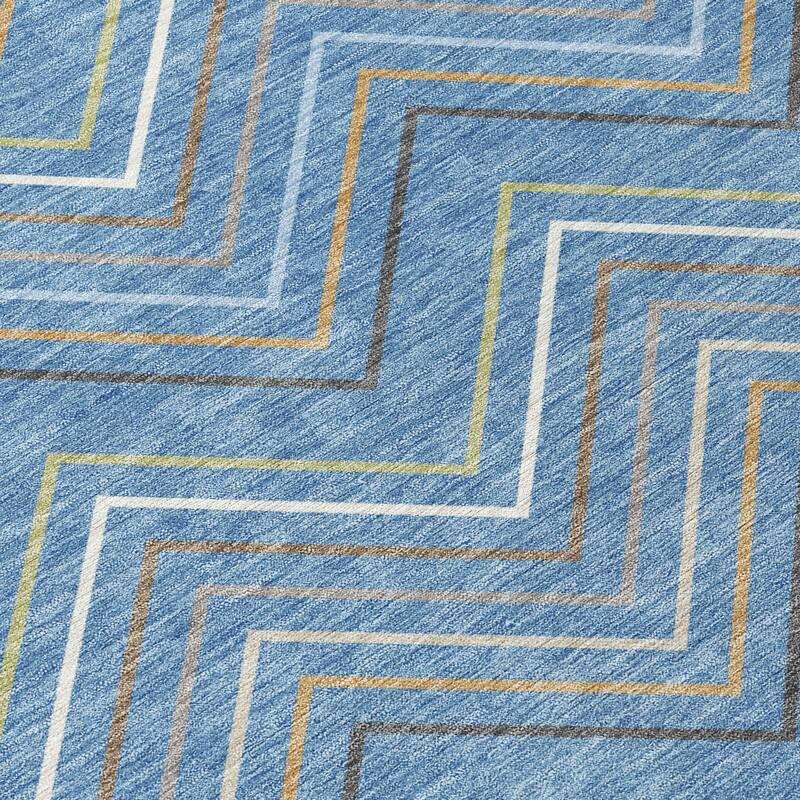 Machine Washable Indoor/ Outdoor Modern Chevron Chantille Rug