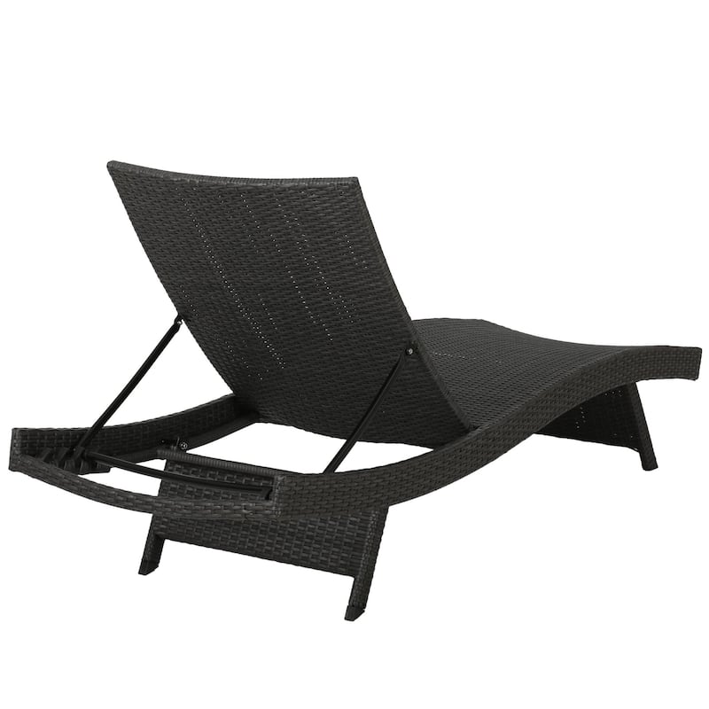Modern Outdoor Aluminum Frame Wicker Recliner