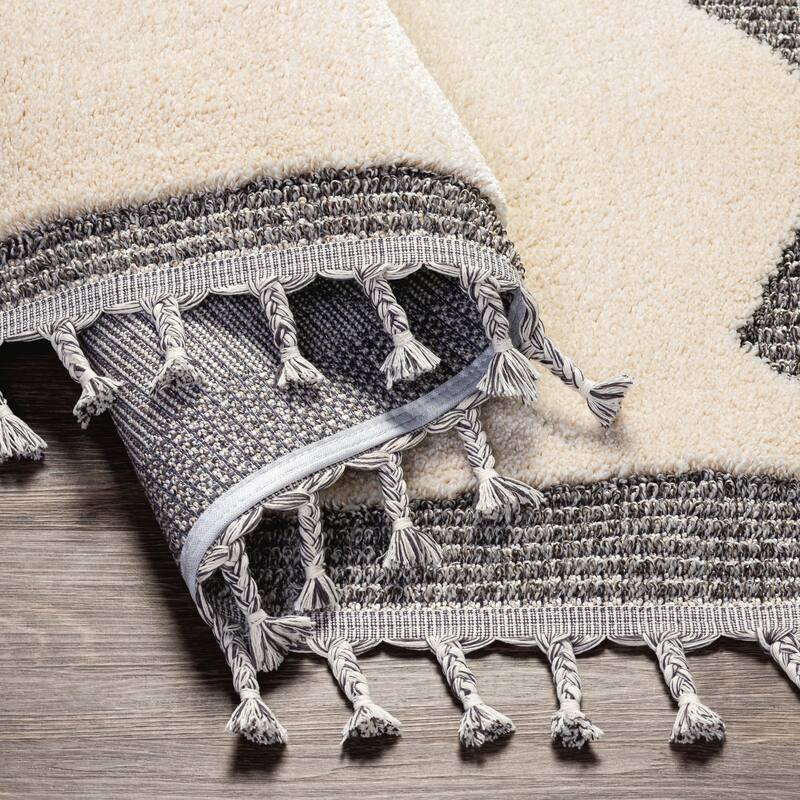 Livabliss Paline Bohemian Chevron Area Rug
