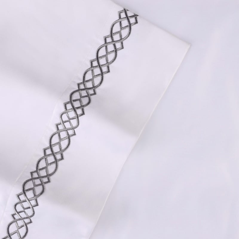Superior Egyptian Cotton 1000 Thread Count Embroidered Scroll Pillowcases (Set of 2)